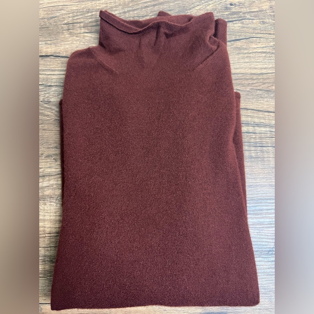 Vince Wool Cashmere Mock Neck Sweater L Burgundy Wine Soft Luxe Minimalist - Picture 1 of 4
